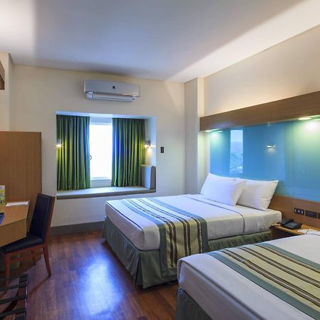 Microtel By Wyndham South Forbes Near Nuvali Santa Rosa  Zewnętrze zdjęcie