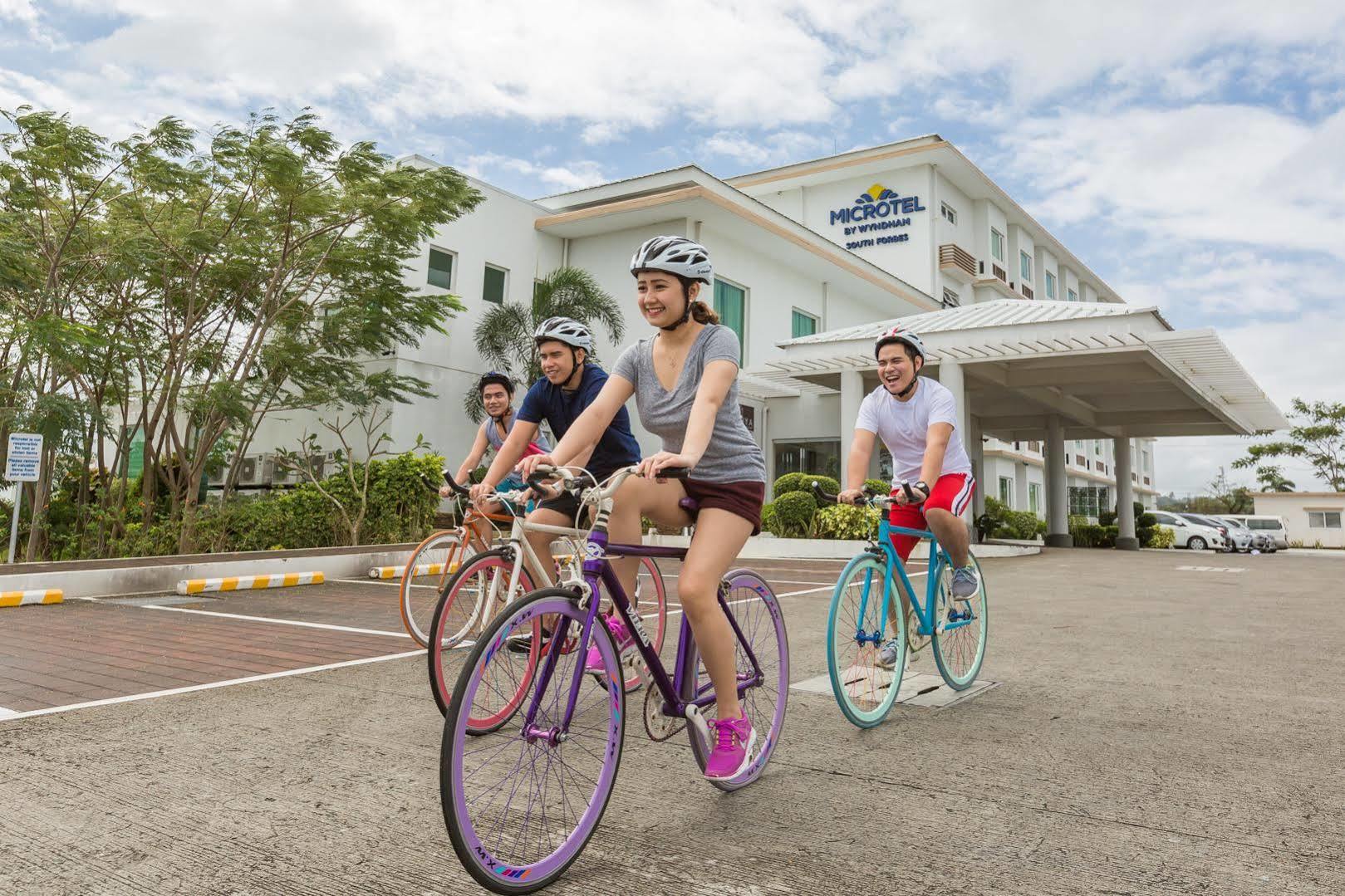 Microtel By Wyndham South Forbes Near Nuvali Santa Rosa  Zewnętrze zdjęcie